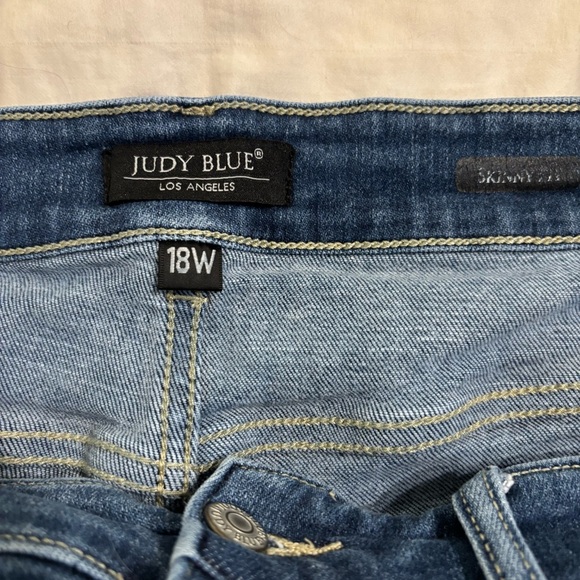 JUDY BLUE  BUTTON Fly SKINNY JEANS size18W - Picture 9 of 13